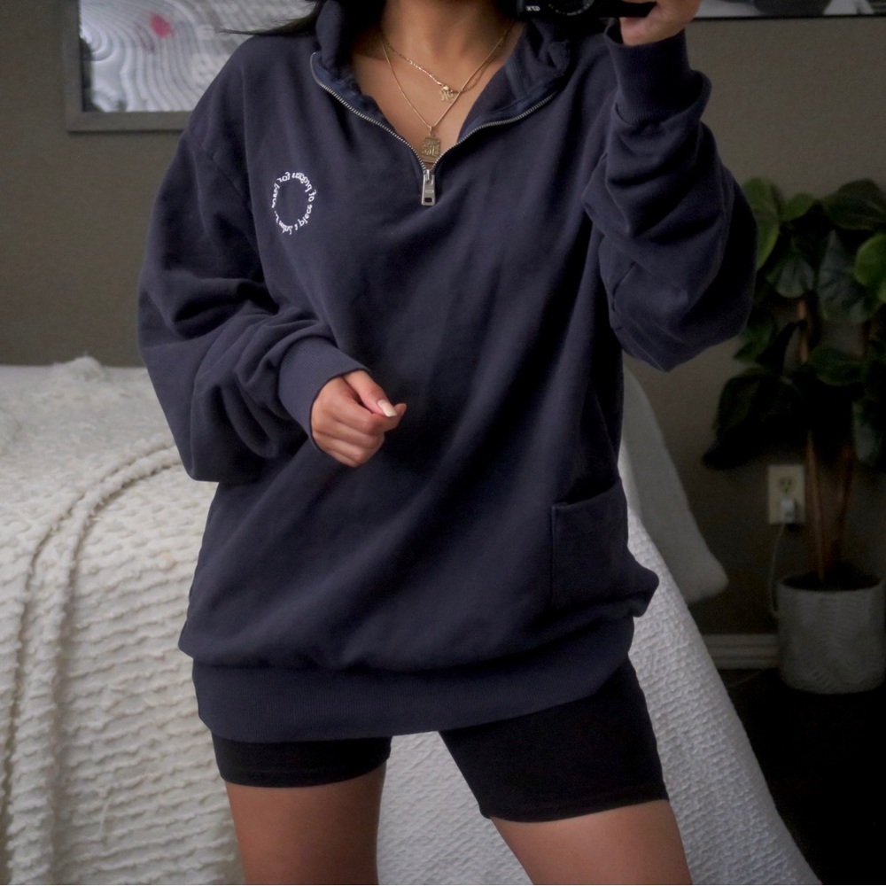 P&Co A Piece of Progress for Peace of Mind Sweatshirt Pullover Crew Half Zip